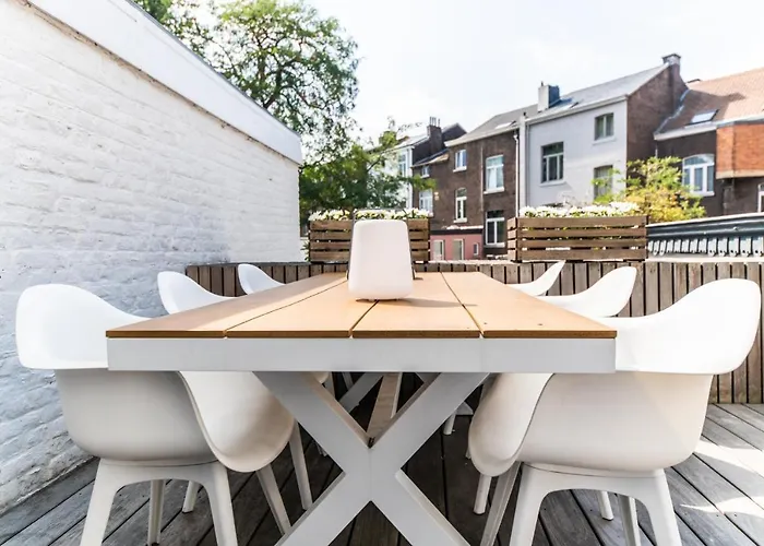 Guillemins Station Terrace Apartamento *